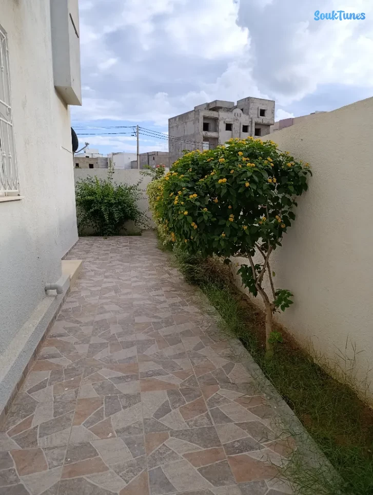 Image 18 de l'annonce Appartement moderne proche de plage Fatha