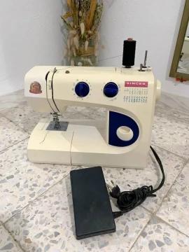 Image principale de l'annonce Machine a coudre singer