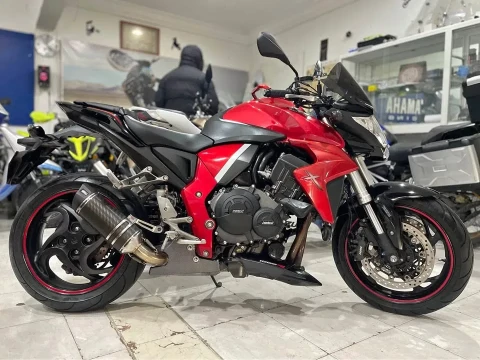 Image principale de l'annonce Honda cb1000r 2010 abs carte grise tunsienne