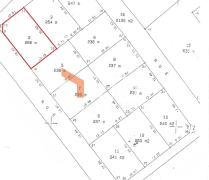 Image principale de l'annonce Terrain constructible sur deux rues à Ras Jebel