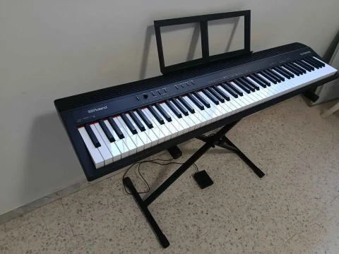 Image principale de l'annonce Piano Roland go88 💰1500 DT