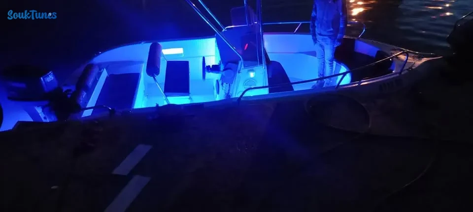 Image 4 de l'annonce AV  Bateau Shark 570 / 50 000 DT