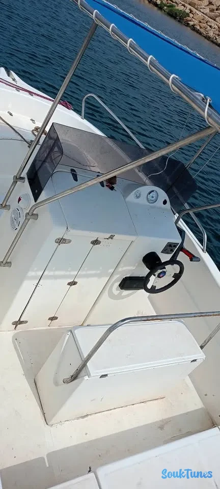 Image 9 de l'annonce AV  Bateau Shark 570 / 50 000 DT