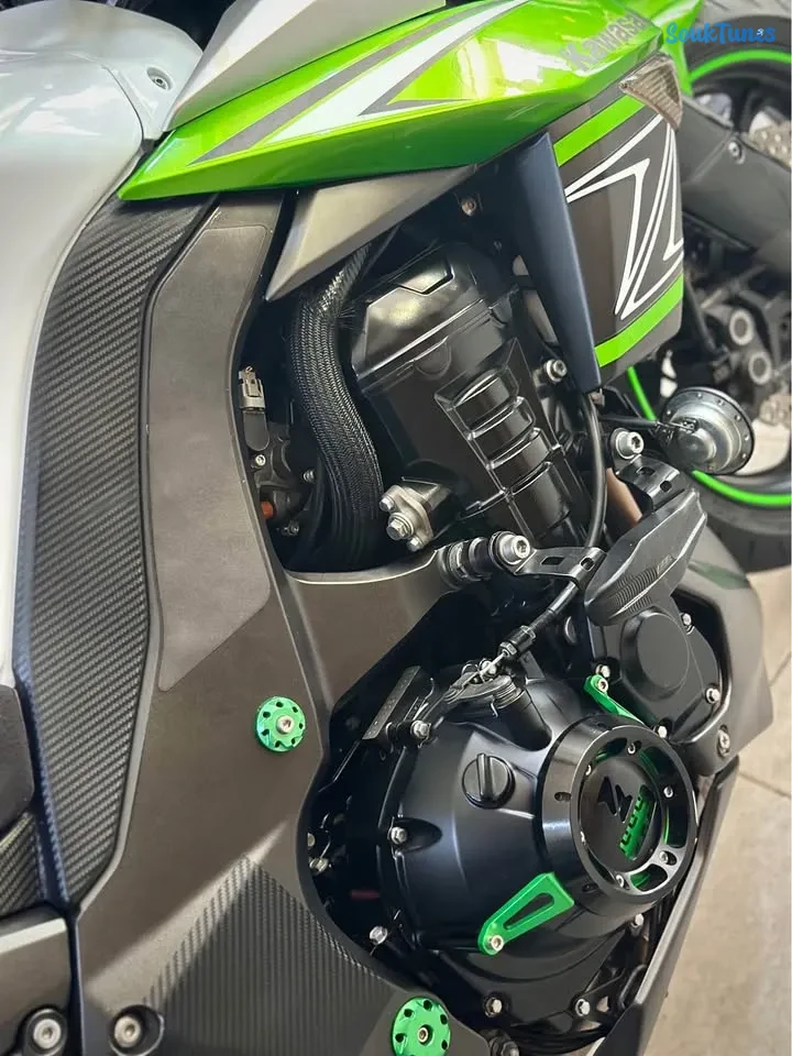 Image 5 de l'annonce AV Z1000 samurai Abs série 51*** 🖤💚🤍 33 500 TND
