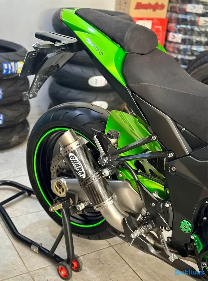 Image 4 de l'annonce AV Z1000 samurai Abs série 51*** 🖤💚🤍 33 500 TND