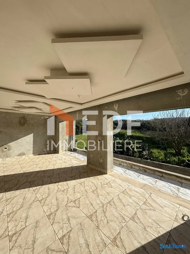 Image 16 de l'annonce Villa R+2 avec vue mer panoramique à Sounine