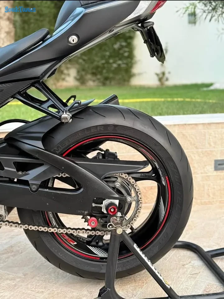 Image 8 de l'annonce Suzuki GSXR 1000 L2  