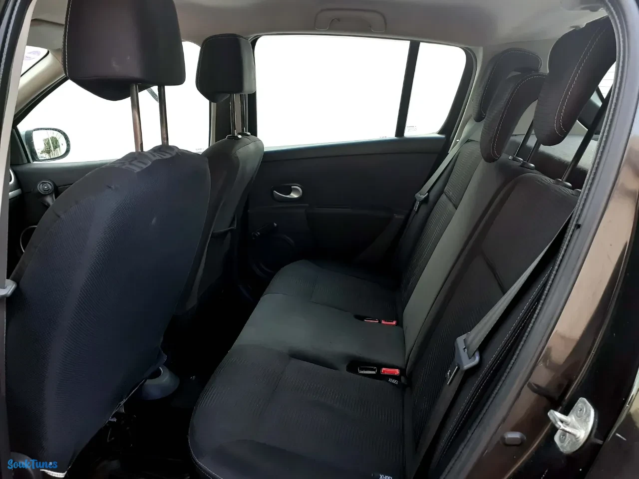 Image 7 de l'annonce Renault Clio 3 TomTom tu 156