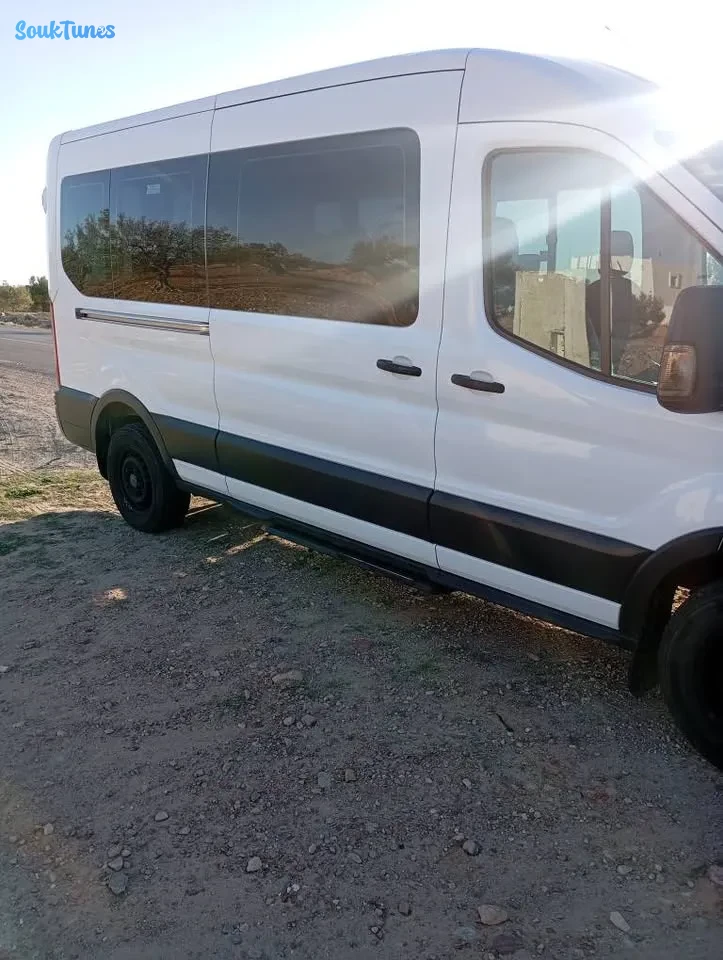 Image 4 de l'annonce Mini bus Ford transit 100 000 TND