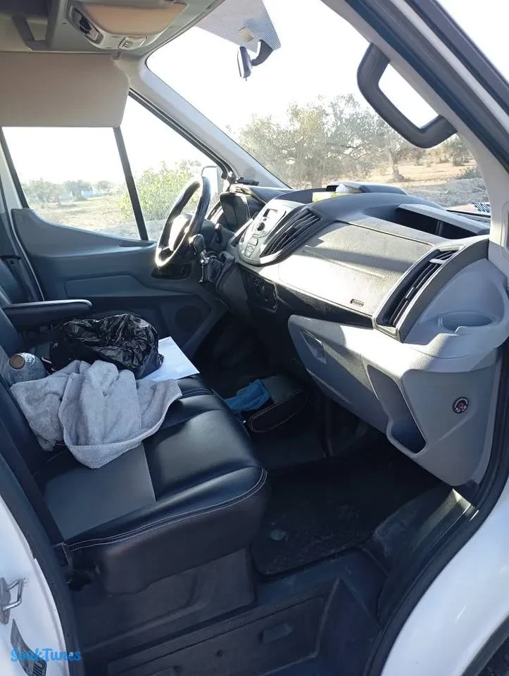 Image 6 de l'annonce Mini bus Ford transit 100 000 TND