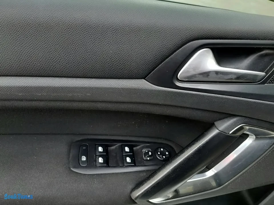 Image 6 de l'annonce Peugeot 308 1er main importer