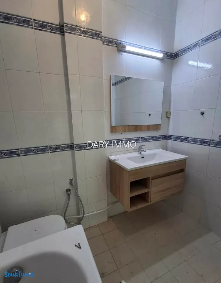 Image 6 de l'annonce Appartement S+3 (vide) à la soukra