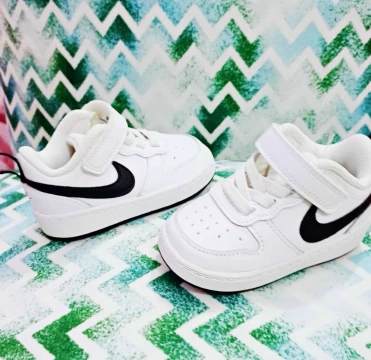Image principale de l'annonce Baskets pour bébés