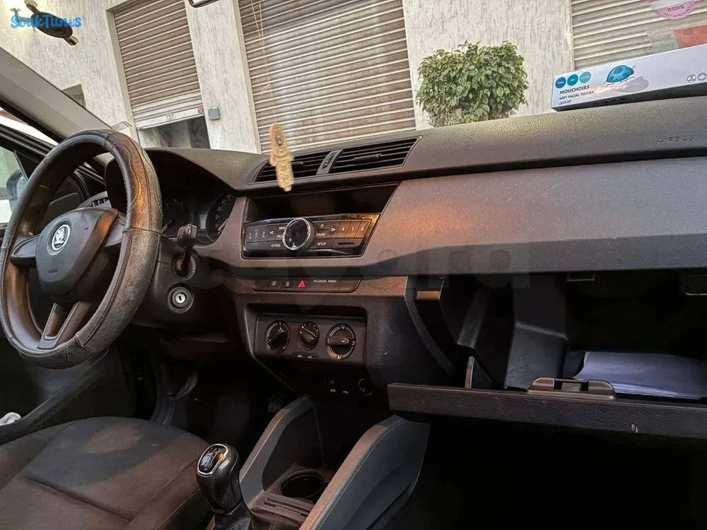 Image 6 de l'annonce Skoda Fabia 37000DT