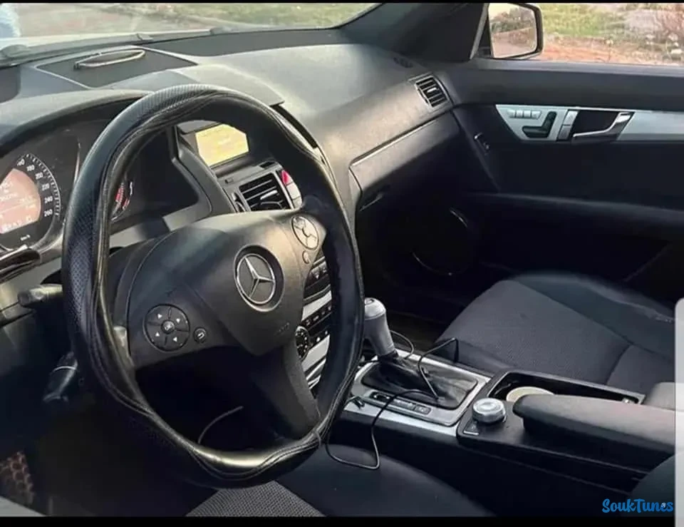 Image 6 de l'annonce Mercedes c180 kit AMG 52000 TND