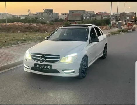 Image principale de l'annonce Mercedes c180 kit AMG 52000 TND