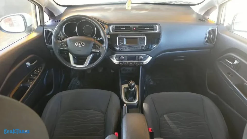 Image 5 de l'annonce À VENDRE KIA RIO Finition PREMIUM