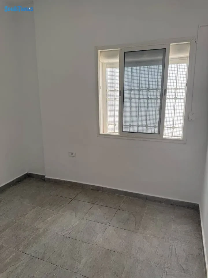 Image 3 de l'annonce Appartement S+ 2 nkhilette ariana au Rdc