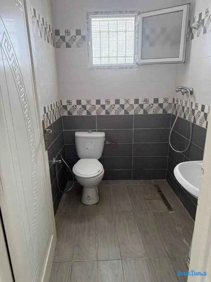 Image 6 de l'annonce Appartement S+ 2 nkhilette ariana au Rdc