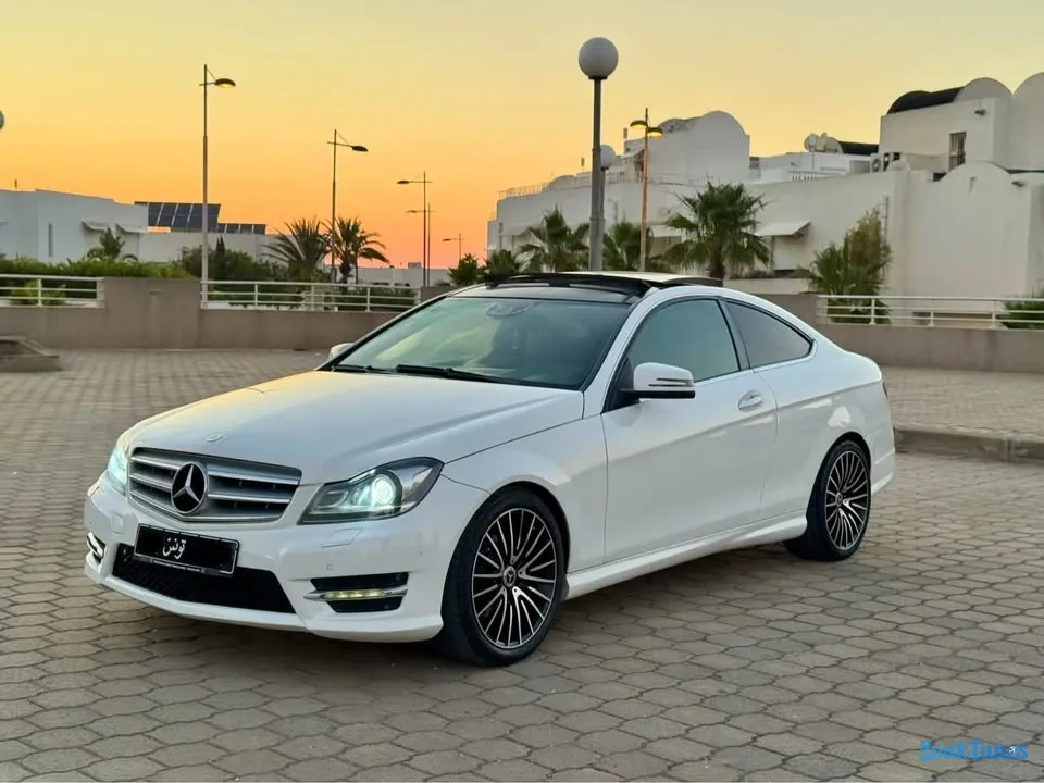 Image 2 de l'annonce Mercedes Classe C Coupé kit AMG