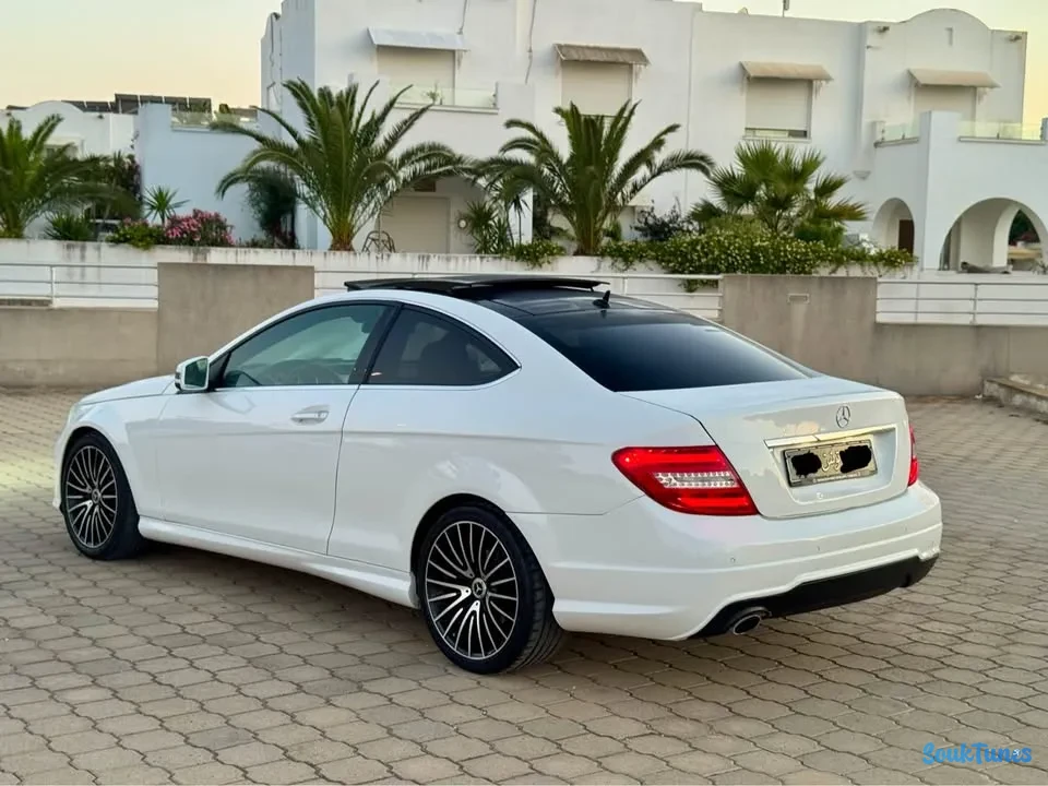 Image 6 de l'annonce Mercedes Classe C Coupé kit AMG
