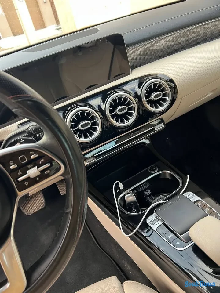 Image 9 de l'annonce Mercedes-Benz C-Class C180 AMG 