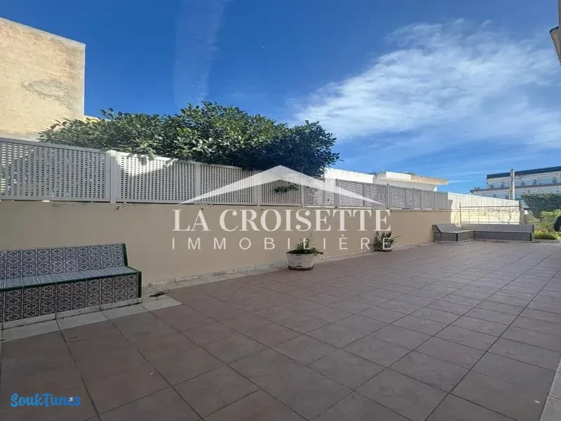 Image 8 de l'annonce Villa s5 avec piscine à La Soukra