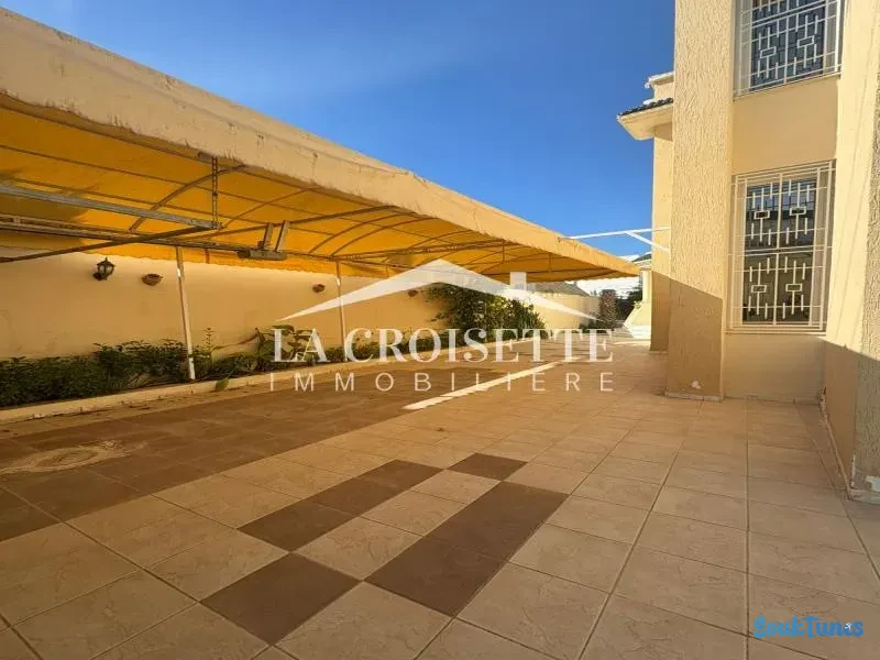 Image 10 de l'annonce Villa s5 avec piscine à La Soukra