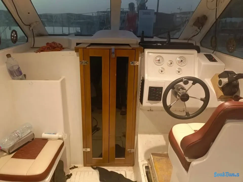 Image 4 de l'annonce Bateau de plaisance avec cabine (7,20 m) 105000TND