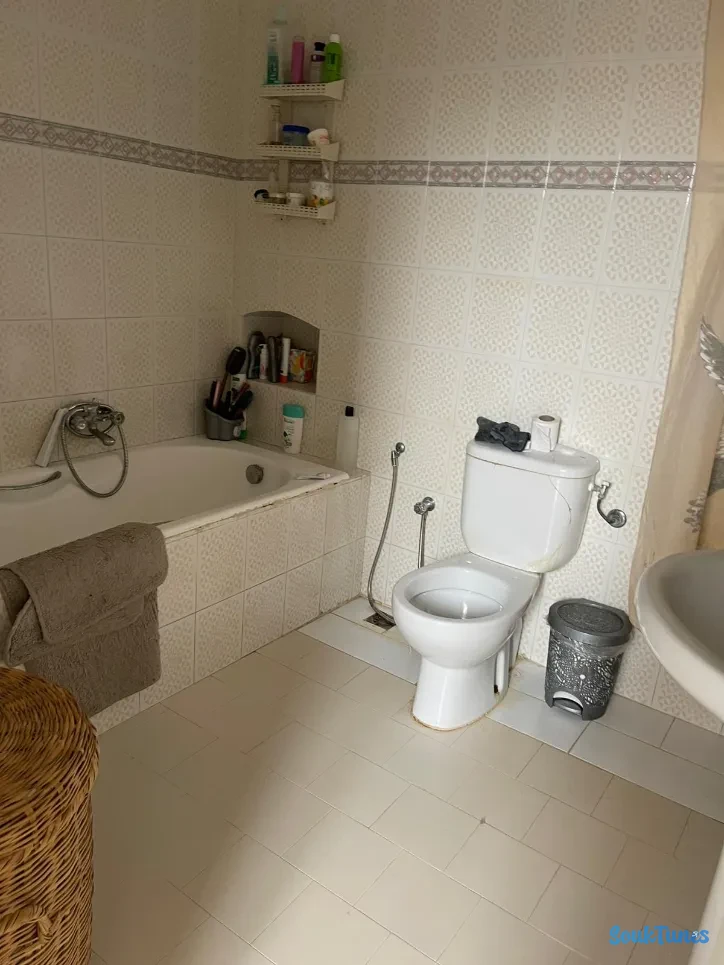 Image 11 de l'annonce منزل  للبيع  في منزل تميم (خلف المستشفى)