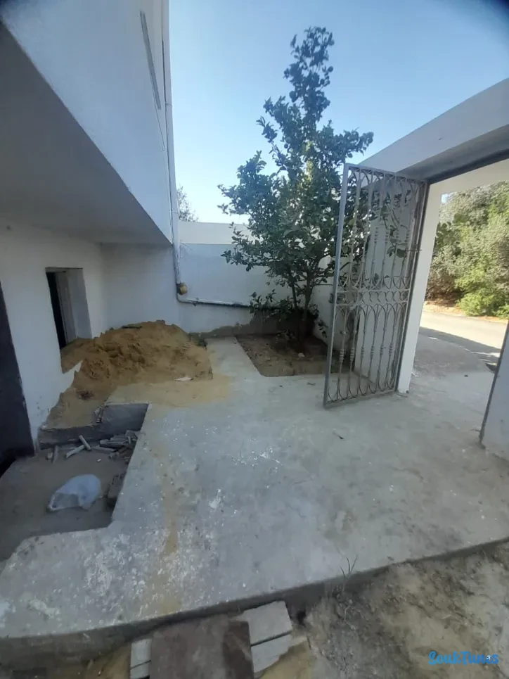Image 16 de l'annonce منزل  للبيع  في منزل تميم (خلف المستشفى)