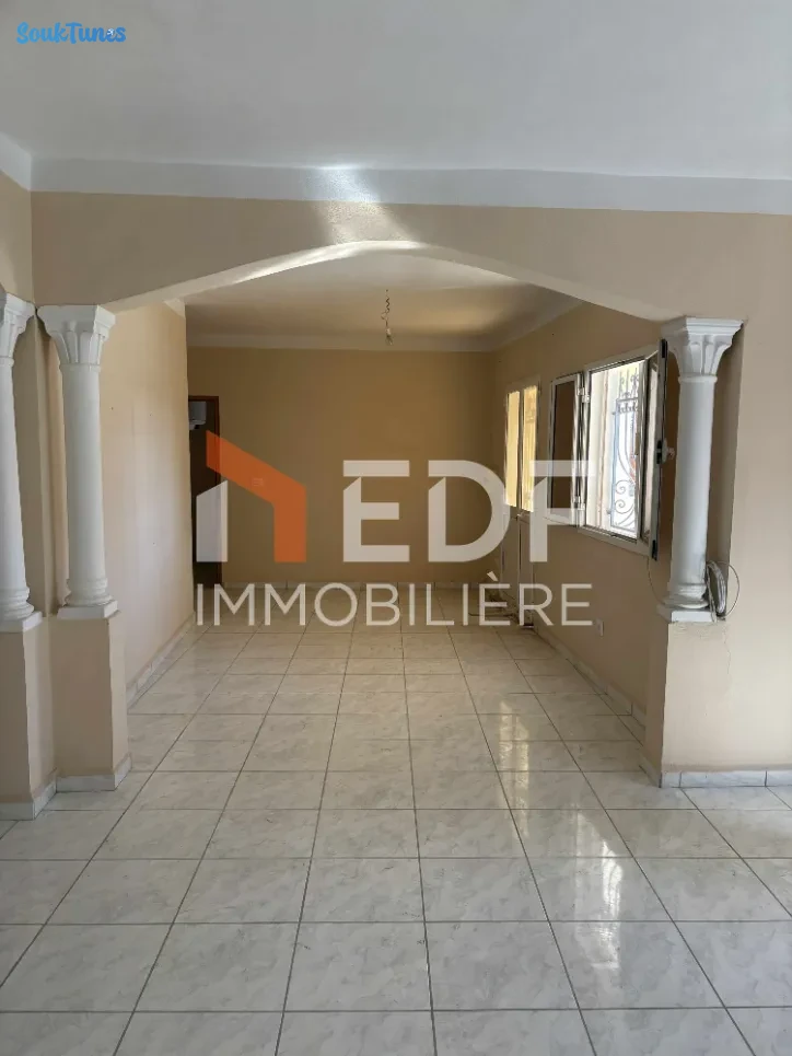 Image 11 de l'annonce A Vendre RDC+ Appartement à Ras Jebel