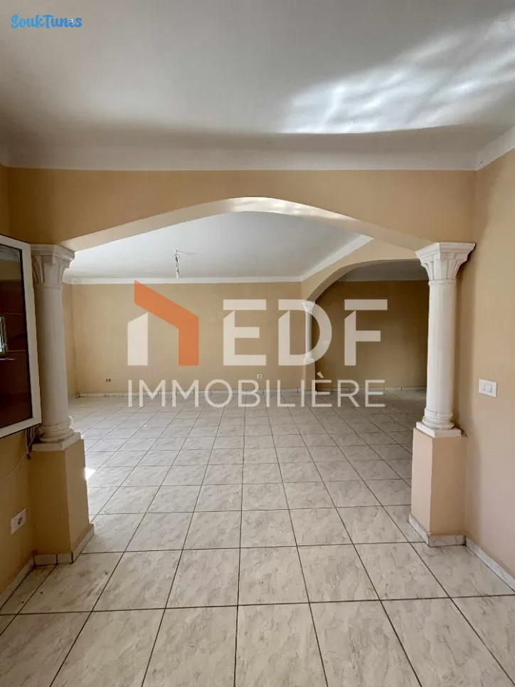 Image 15 de l'annonce A Vendre RDC+ Appartement à Ras Jebel