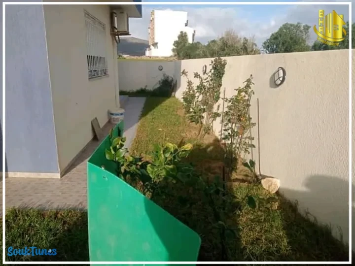 Image 13 de l'annonce منزل مستقل في الشط القبلي يبعد 100 متر على البحر 
