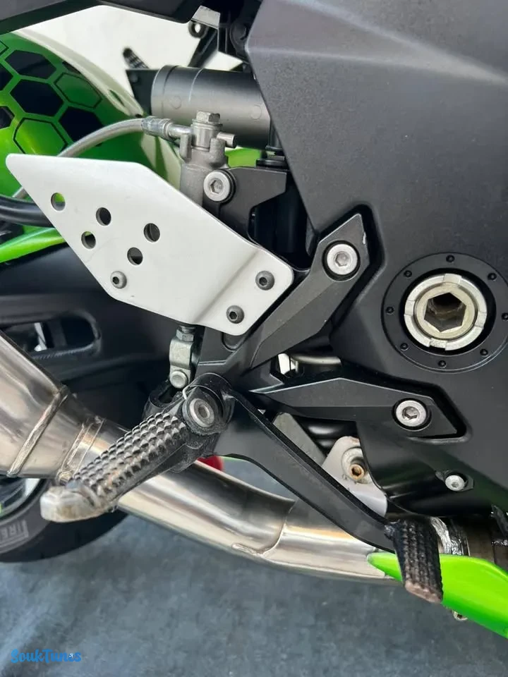 Image 5 de l'annonce 🇨🇵 Kawasaki Z750 R– 2014