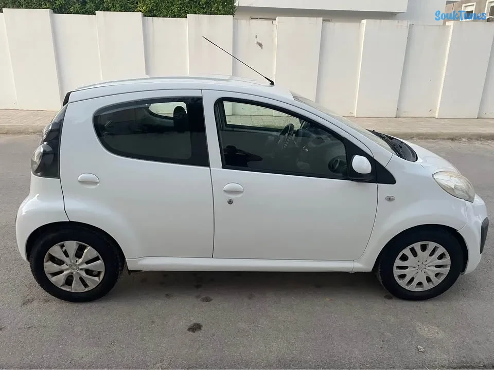 Image 3 de l'annonce Citroën C1 - couleur Blanche (1)