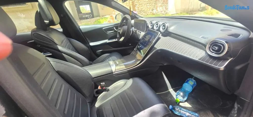 Image 5 de l'annonce Une belle mercedes benz c 200 amg