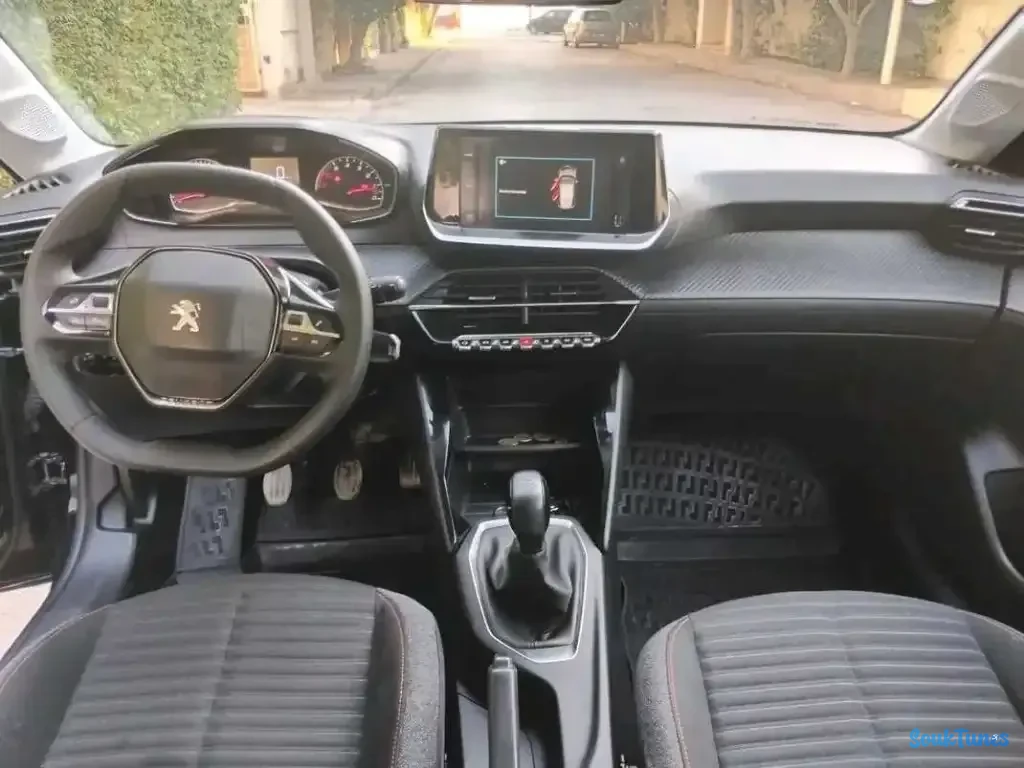 Image 9 de l'annonce PEUGEOT 20i ACTIVE PACK PREMIÈRE MAIN