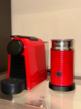 Image principale de l'annonce Machine Nespresso + Aeroccino 3 – Excellent état