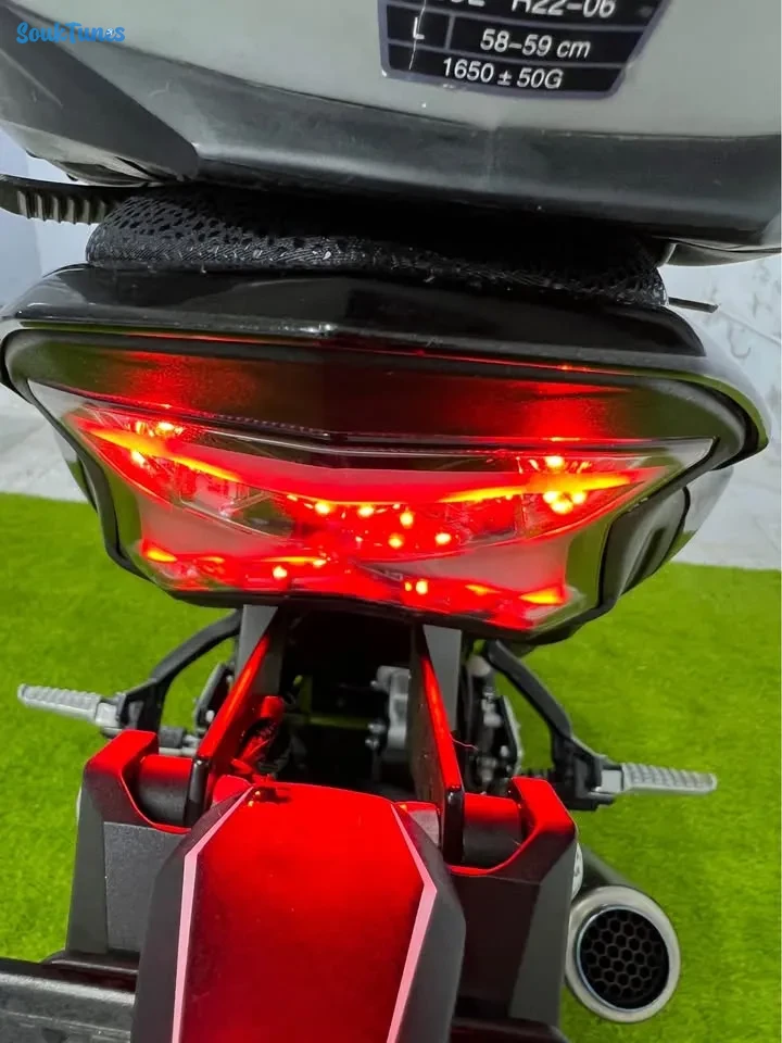 Image 9 de l'annonce Kawasaki z900 tablette