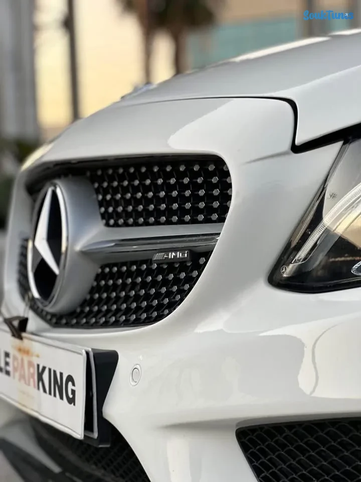 Image 8 de l'annonce  Mercedes C 180 Coupé AMG