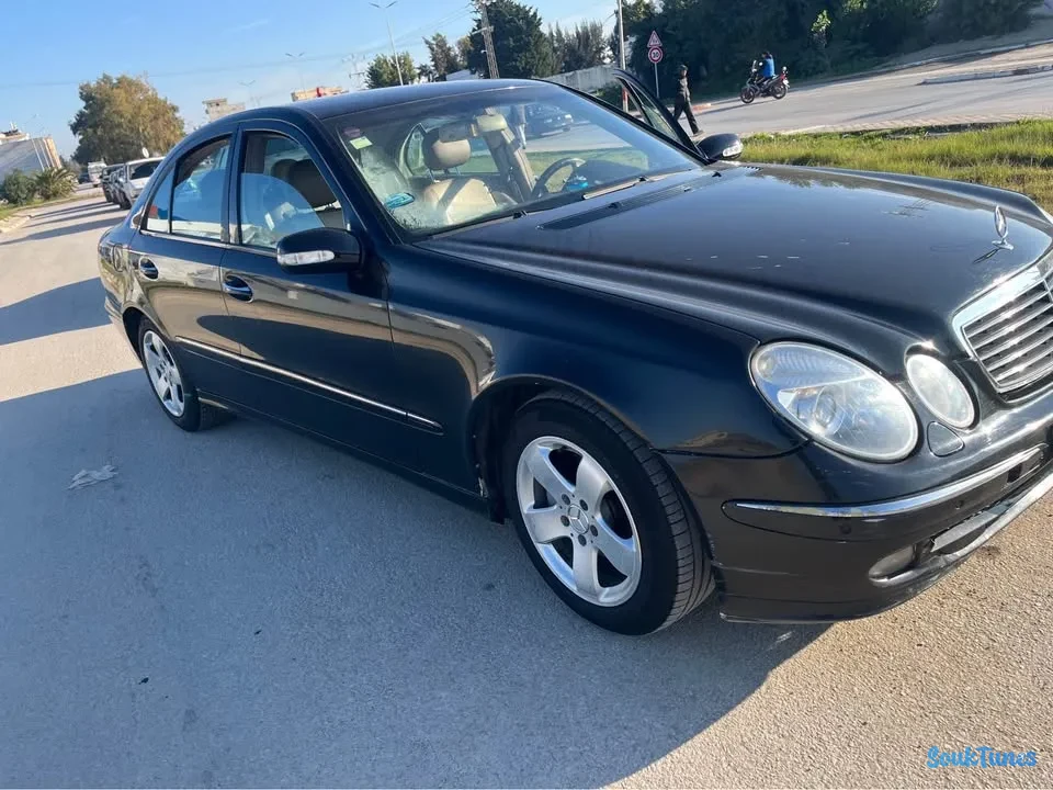 Image 8 de l'annonce Mercedes w211