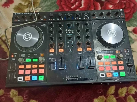 Image principale de l'annonce TRAktor s4 💰800 TND