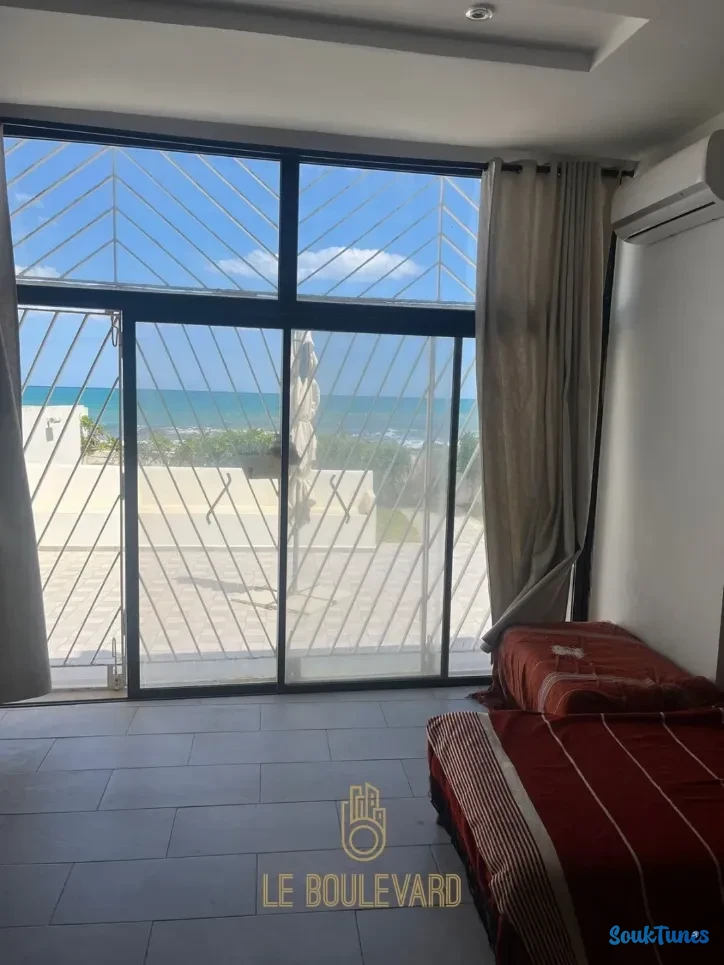 Image 7 de l'annonce Location estivale villa S+3 à Maamoura