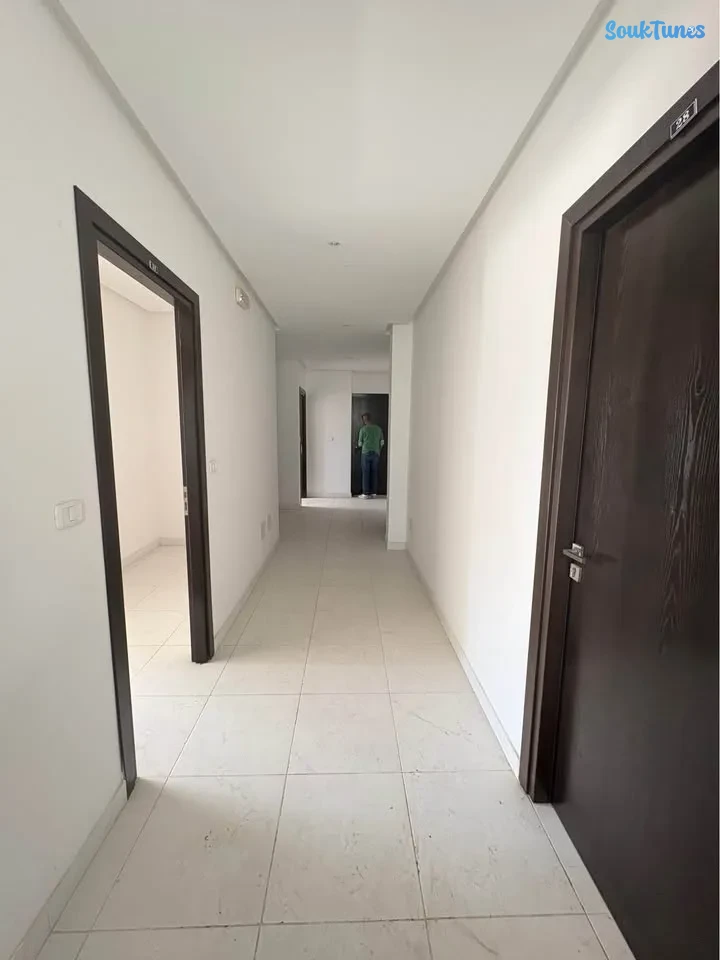Image 8 de l'annonce mmeuble à elmenzah 6 💰 2500.000 TND