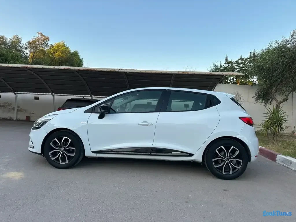 Image 4 de l'annonce Renault Clio 4 / 39.000 TND
