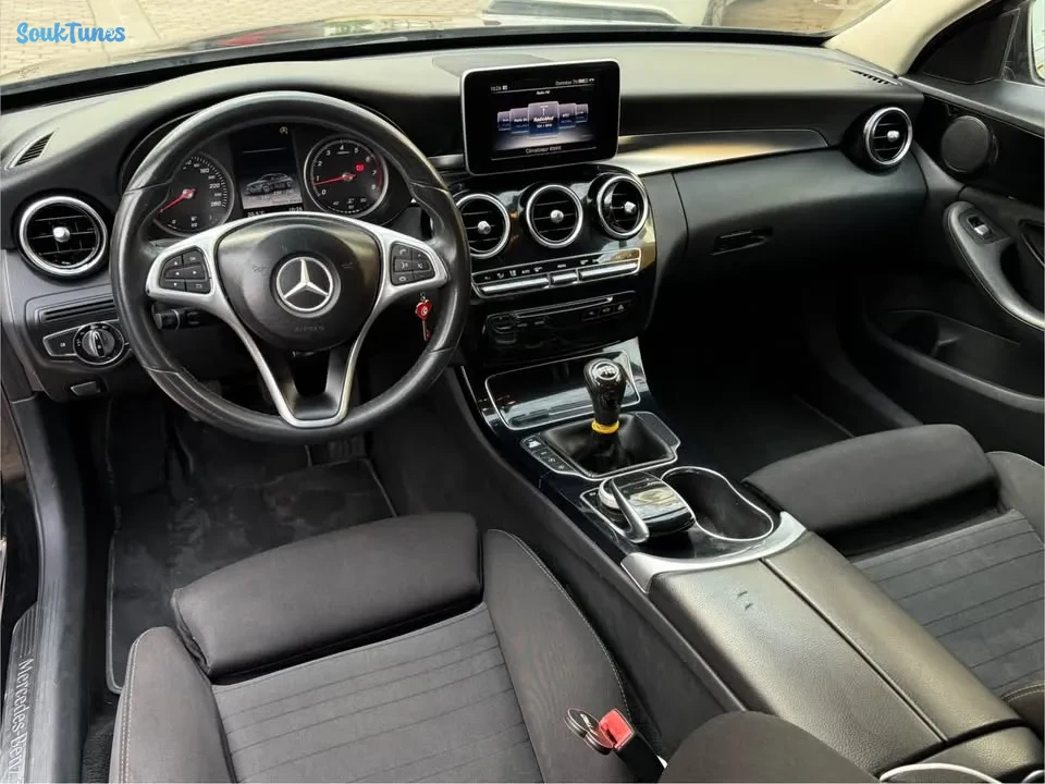 Image 7 de l'annonce Mercedes-Benz C180 2015