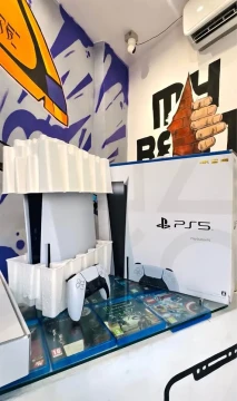 Image principale de l'annonce Ps5 Standard Version CD 💰1 450 TND