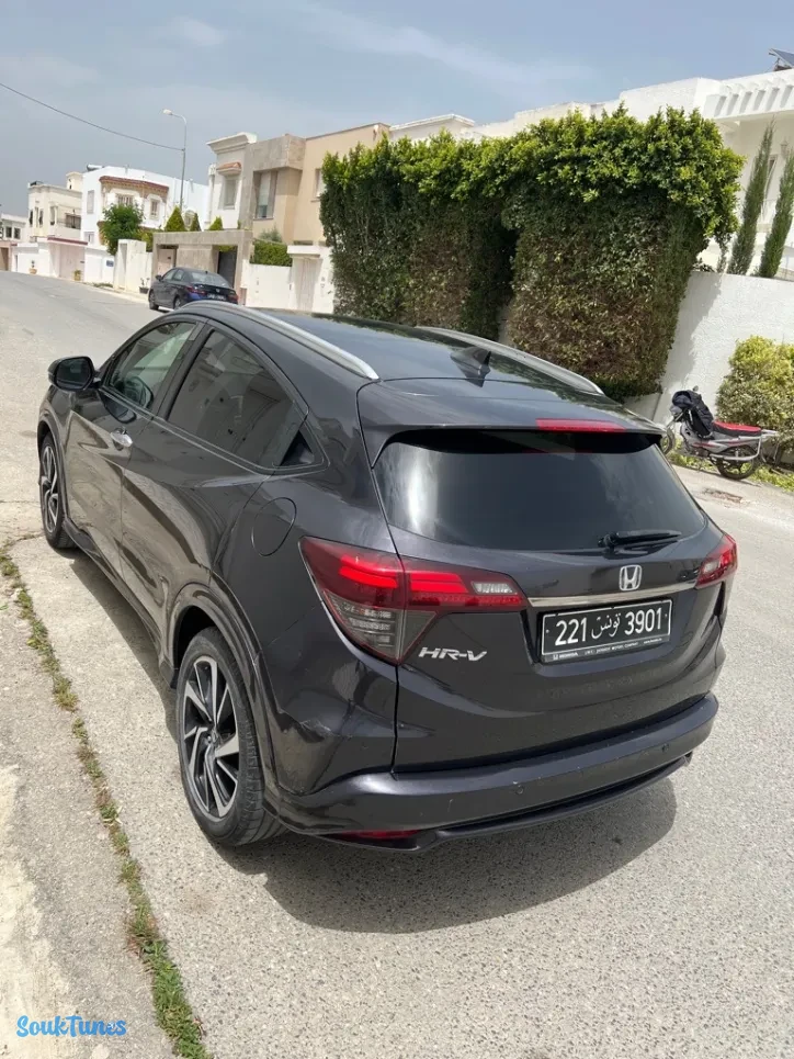 Image 6 de l'annonce A Vendre Honda Model Hr-v
