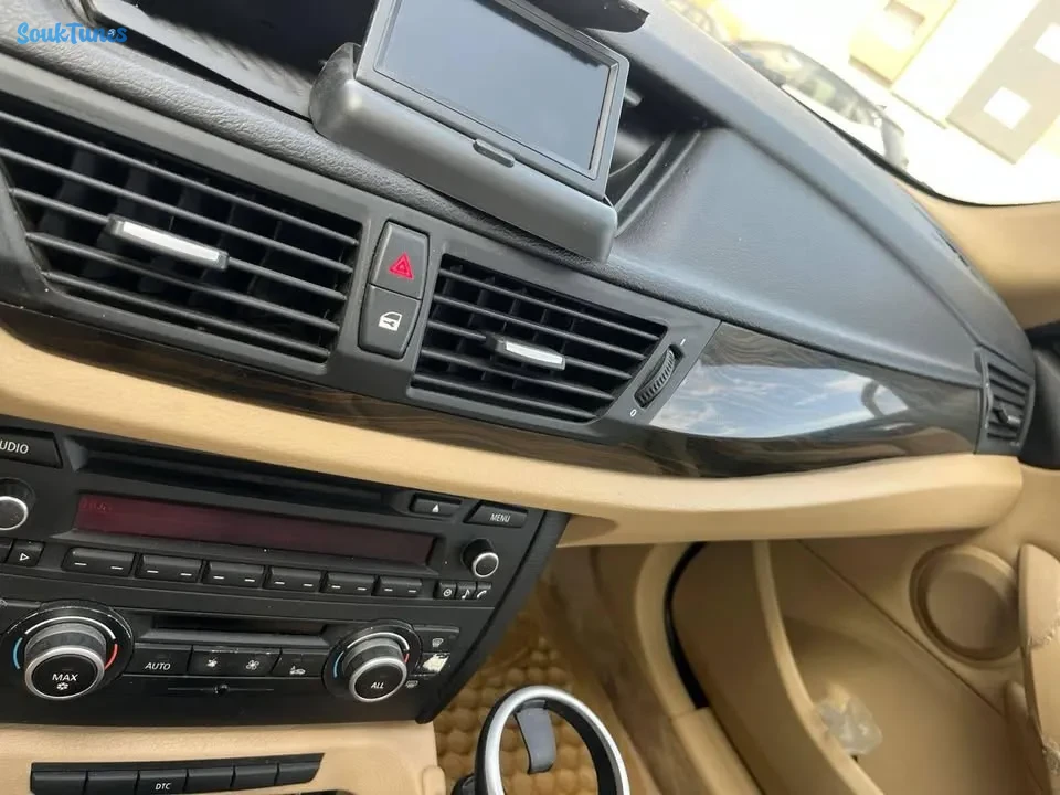 Image 9 de l'annonce Voiture bmw x1
